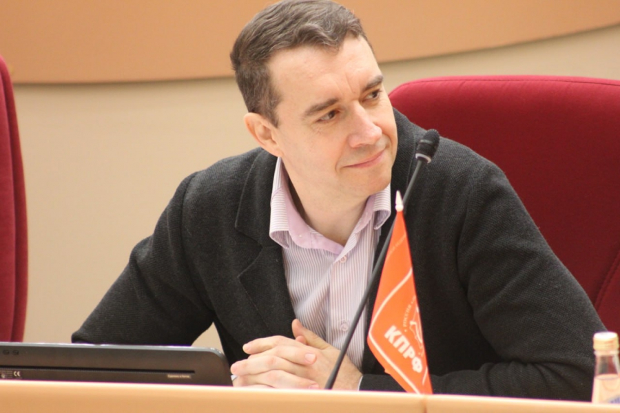 В Саратовской области с начала мая поднимут зарплаты водителям «скорых»