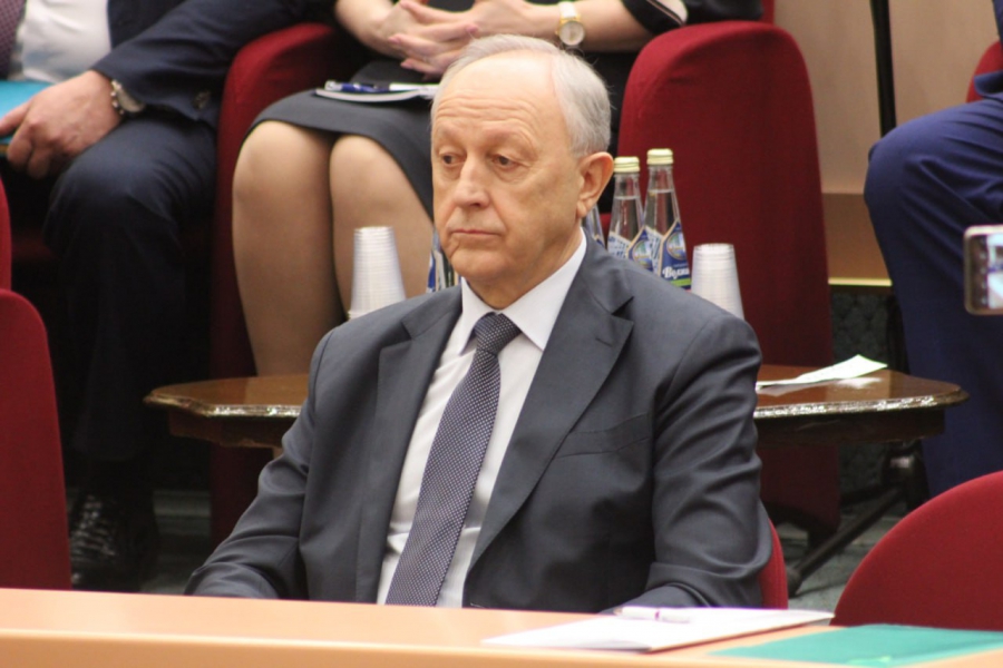 В Саратовской области с начала мая поднимут зарплаты водителям «скорых»