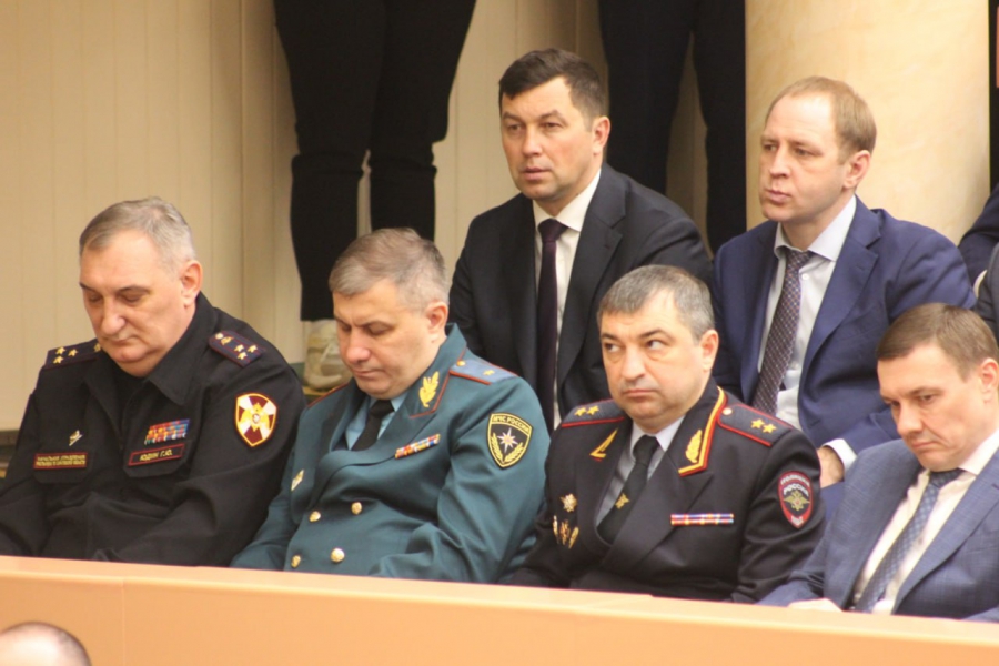 В Саратовской области с начала мая поднимут зарплаты водителям «скорых»