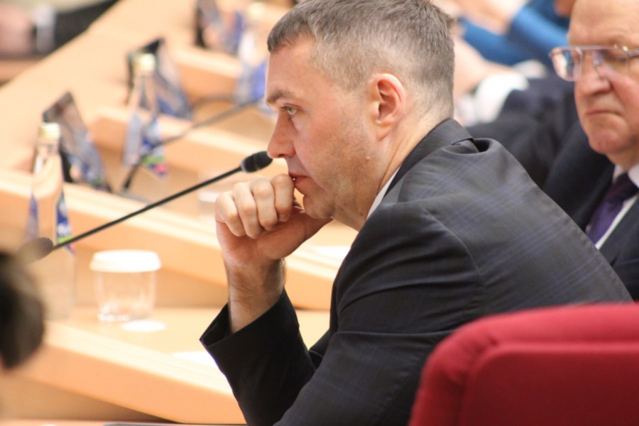 В Саратовской области с начала мая поднимут зарплаты водителям «скорых»