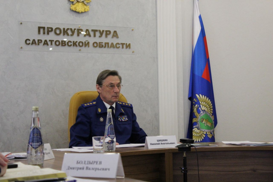 Замгенпрокурора в Саратове указал на проблемы с образованием и здравоохранением