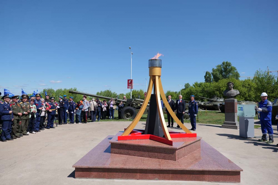 В парке «Патриот» в Энгельсе зажгли новый Вечный огонь