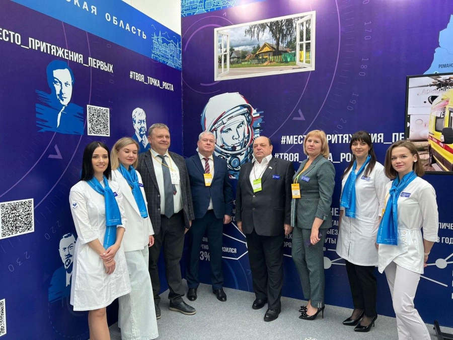 Главе Минздрава РФ показали разработанный в Саратове ЭКГ-регистратор