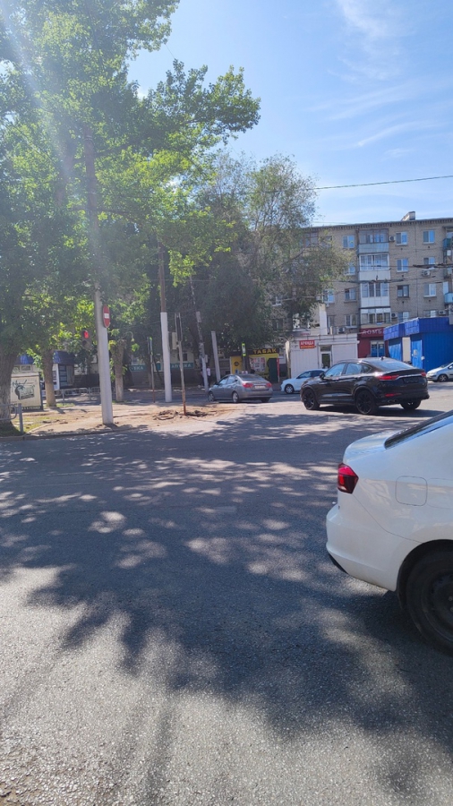 В Заводском районе заметили отвернутые от машин светофоры