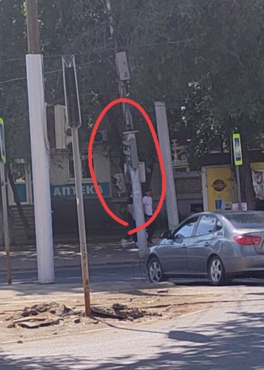 В Заводском районе заметили отвернутые от машин светофоры