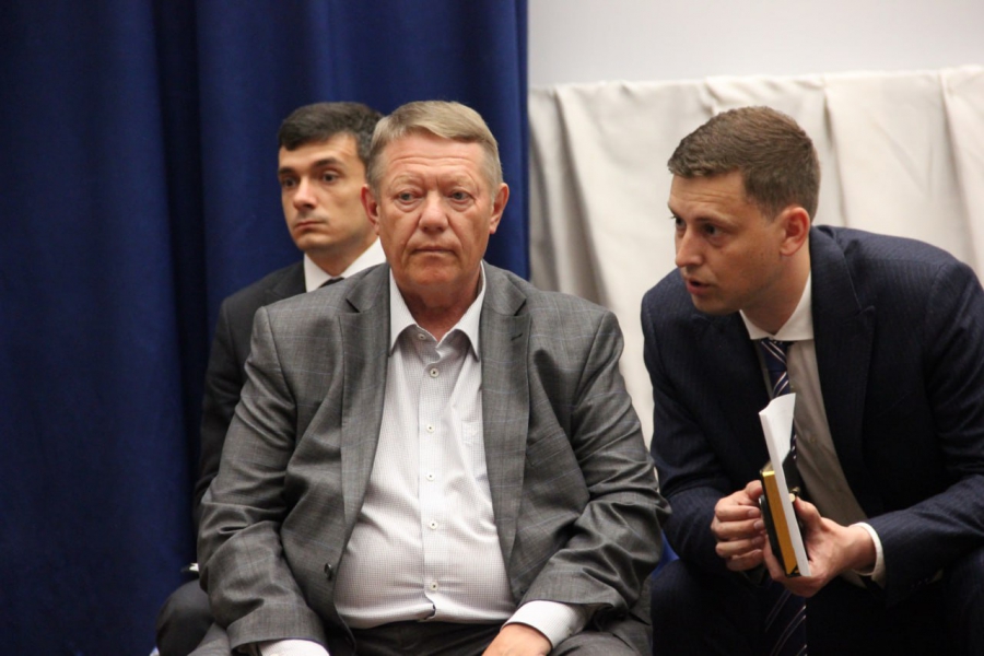 Володин призвал работать во дворах Саратова, как на фронте