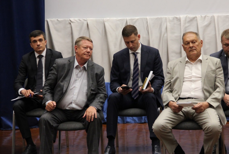 Володин призвал работать во дворах Саратова, как на фронте