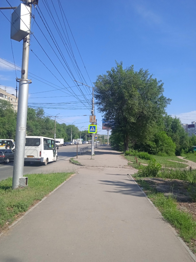 Жители Заводского района рискуют жизнью и здоровьем на разваливающемся мосту