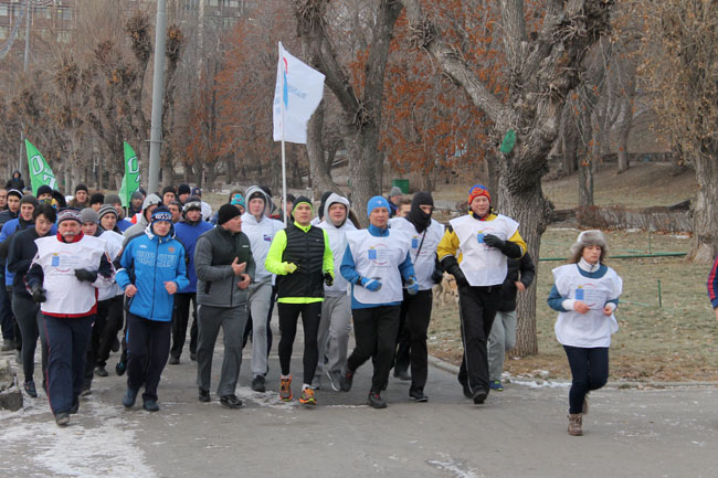 Секретарь ОП РФ в Саратове поручил «сделать китайцев» по числу бегунов