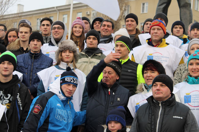 Секретарь ОП РФ в Саратове поручил «сделать китайцев» по числу бегунов