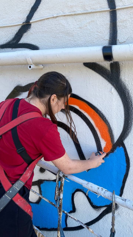 В Жасминном появился мурал «Ватрушки» высотой в 5 этажей