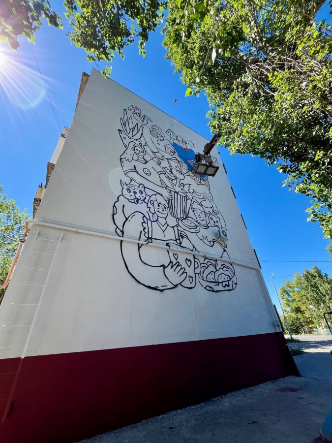 В Жасминном появился мурал «Ватрушки» высотой в 5 этажей