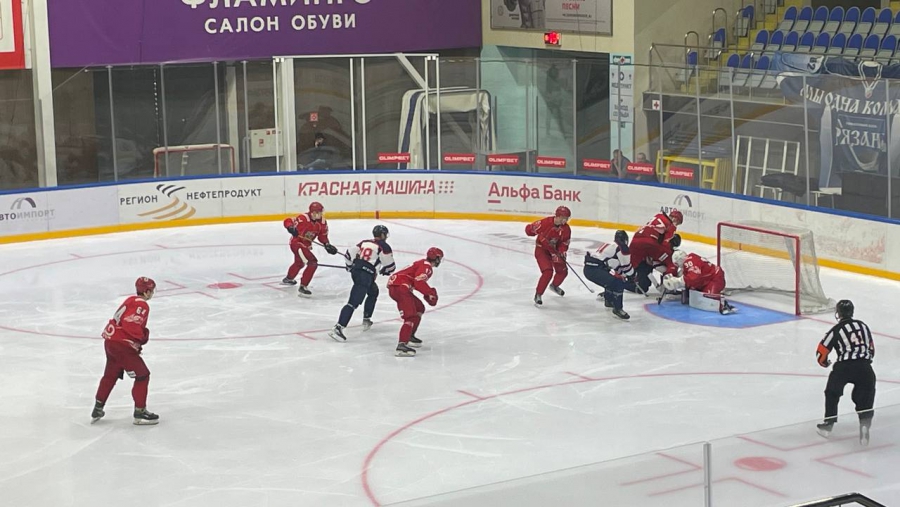 «Кристалл» забросил четыре шайбы «Ростову» и победил