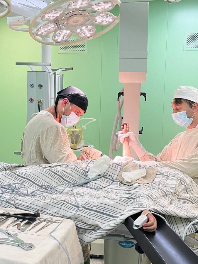 Саратовские врачи ночью 8 часов оперировали ребенка после трюков на велосипеде