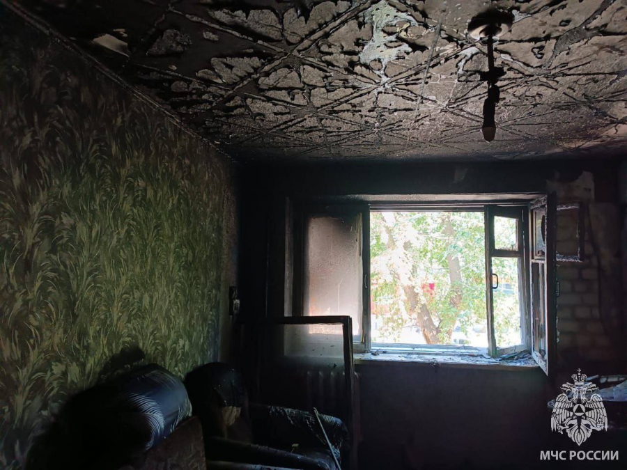 На проспекте Энтузиастов мужчина во время пожара получил ожоги лица