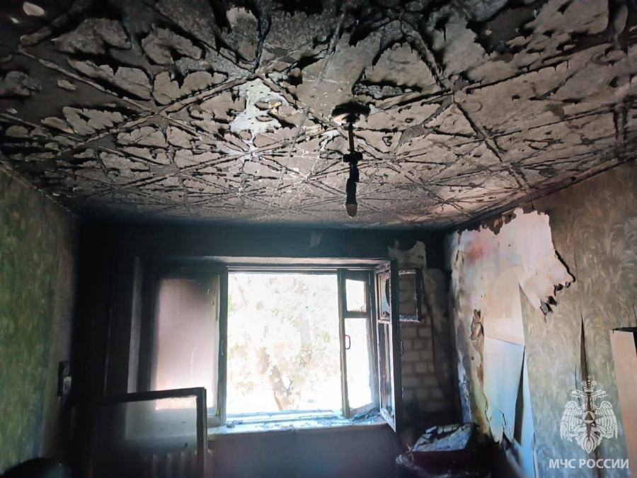 На проспекте Энтузиастов мужчина во время пожара получил ожоги лица