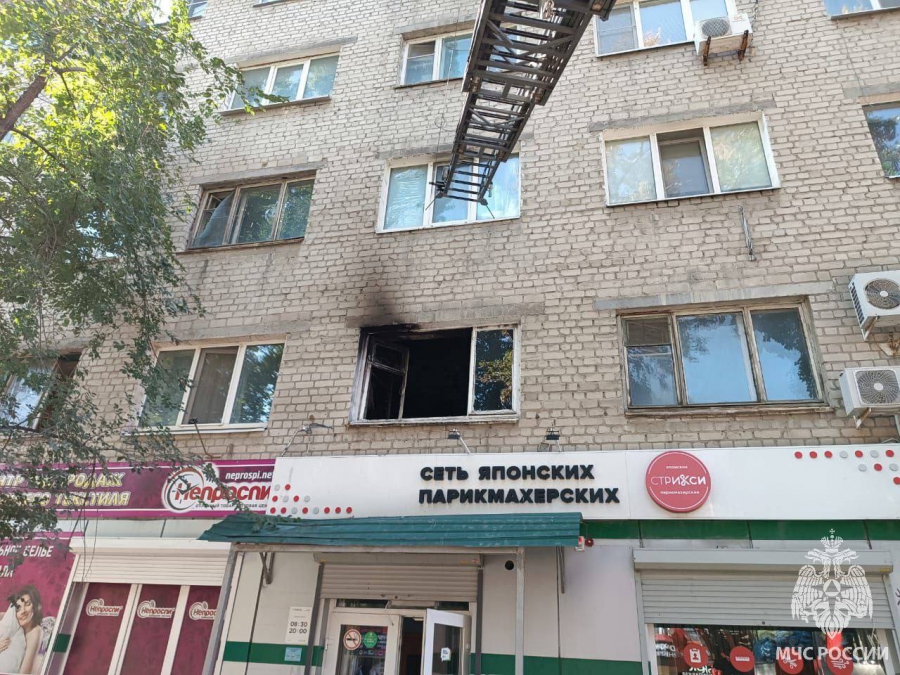 На проспекте Энтузиастов мужчина во время пожара получил ожоги лица