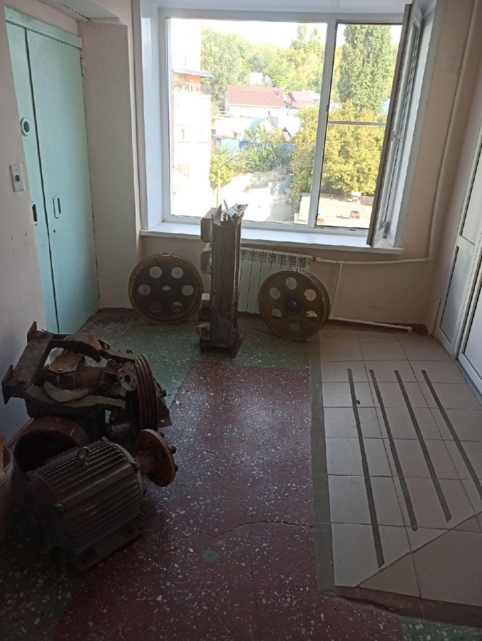 В саратовской городской больнице №5 заменят устаревшие лифты