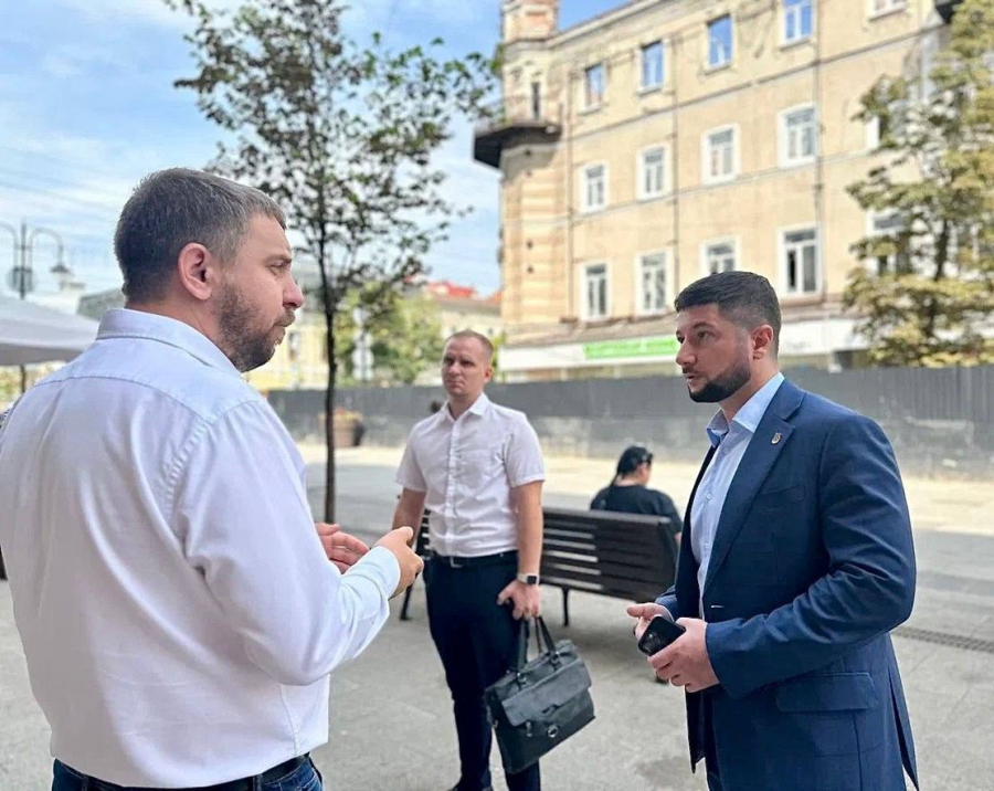 В Саратове чиновники начали проведение рейдов по иностранным вывескам