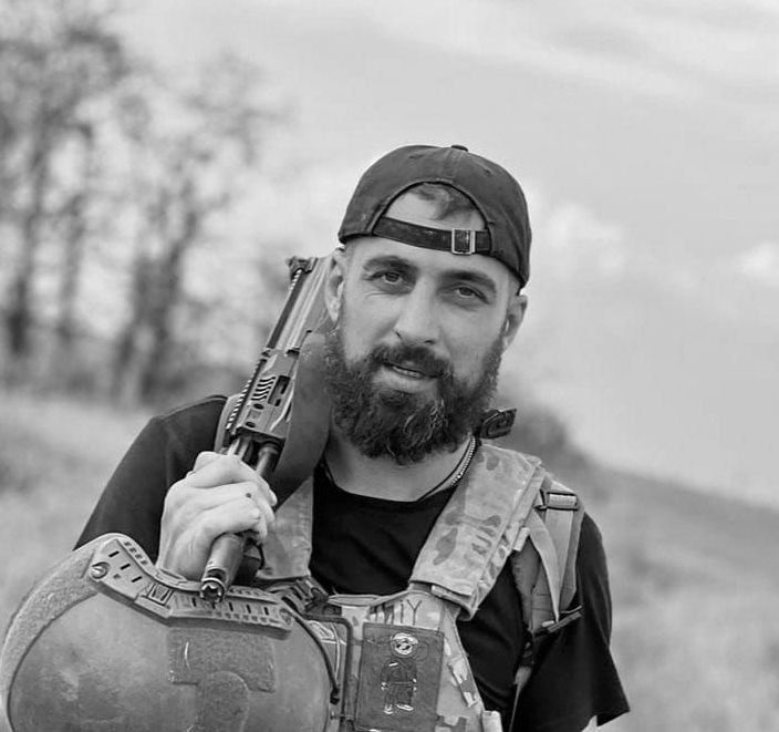 На Донбассе погиб младший сержант Александр Метлин из Вольского района