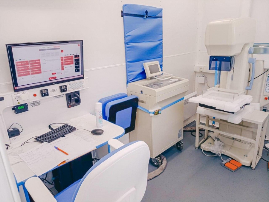 Саратовские медики используют передвижной маммограф для помощи жительницам ЛНР