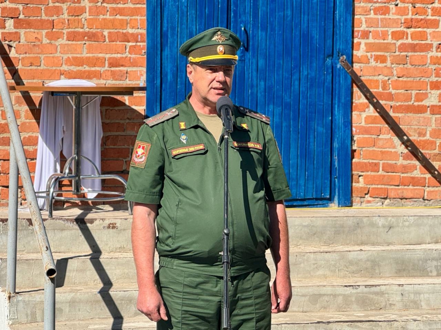 В Краснокутском районе открыли памятную доску погибшему в СВО Сергею Галицину