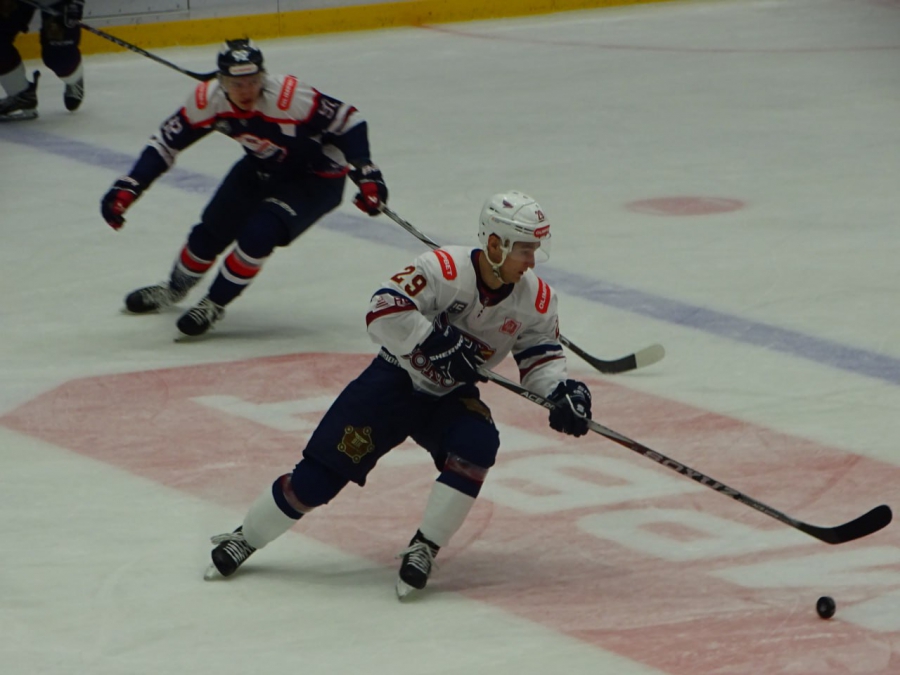 «Кристалл» проиграл домашний матч «Соколу»