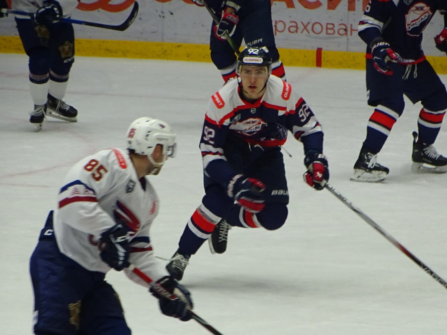 «Кристалл» проиграл домашний матч «Соколу»