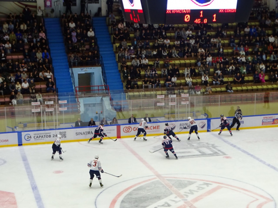 «Кристалл» проиграл домашний матч «Соколу»