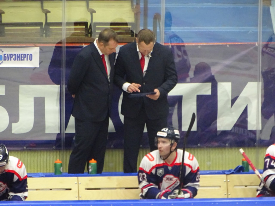 «Кристалл» проиграл домашний матч «Соколу»