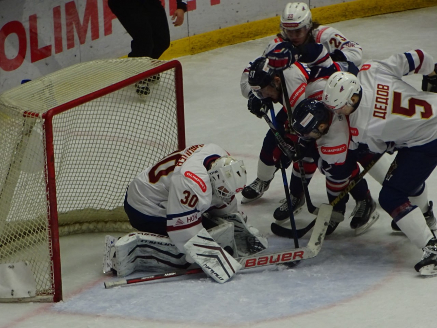 «Кристалл» проиграл домашний матч «Соколу»