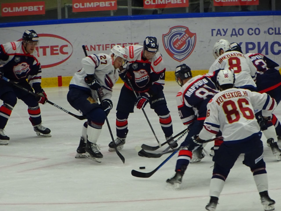 «Кристалл» проиграл домашний матч «Соколу»