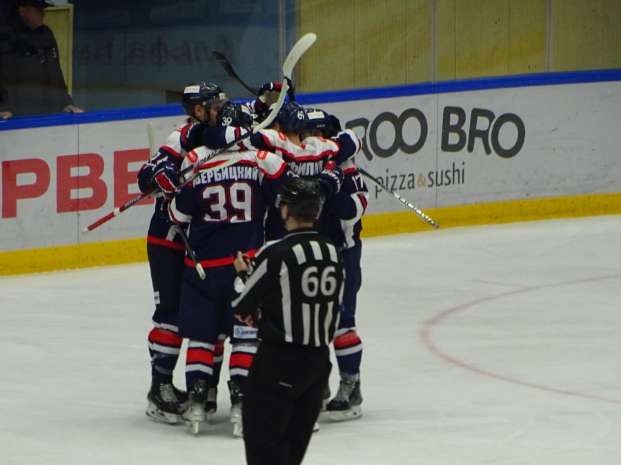 «Кристалл» проиграл домашний матч «Соколу»