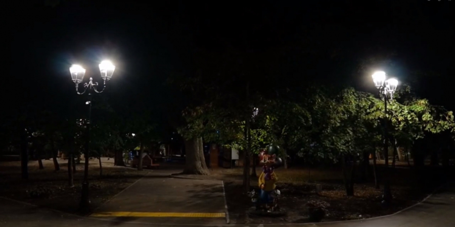 В Липках по просьбам горожан экспериментально заменят ослепляющие фонари