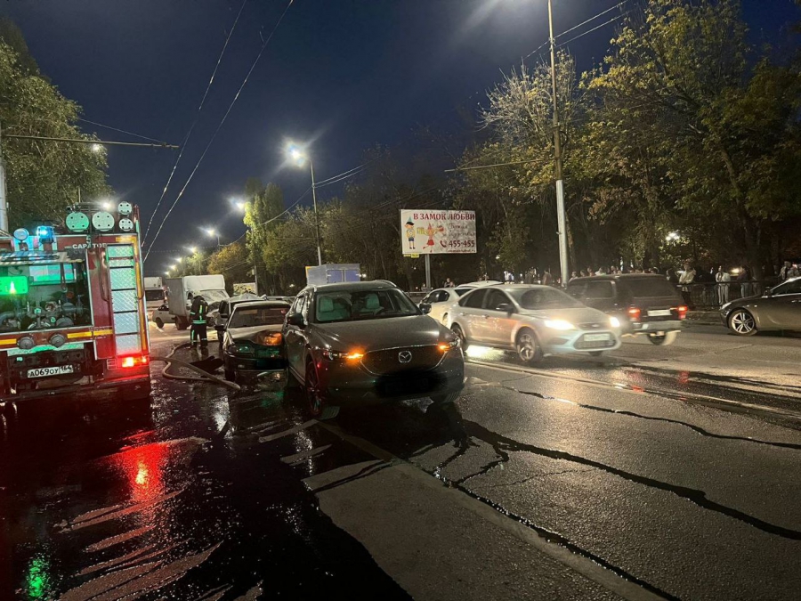 СК начал проверку по факту массового ДТП на проспекте 50 лет Октября