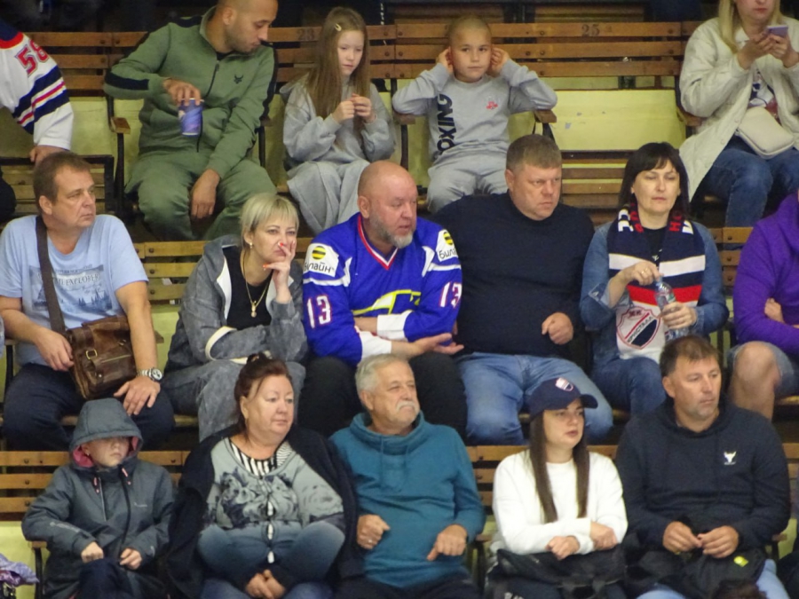 «Кристалл» не удержал победу в матче с «Динамо-Алтаем»