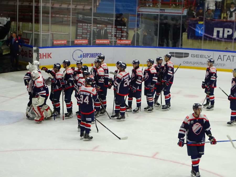 «Кристалл» не удержал победу в матче с «Динамо-Алтаем»