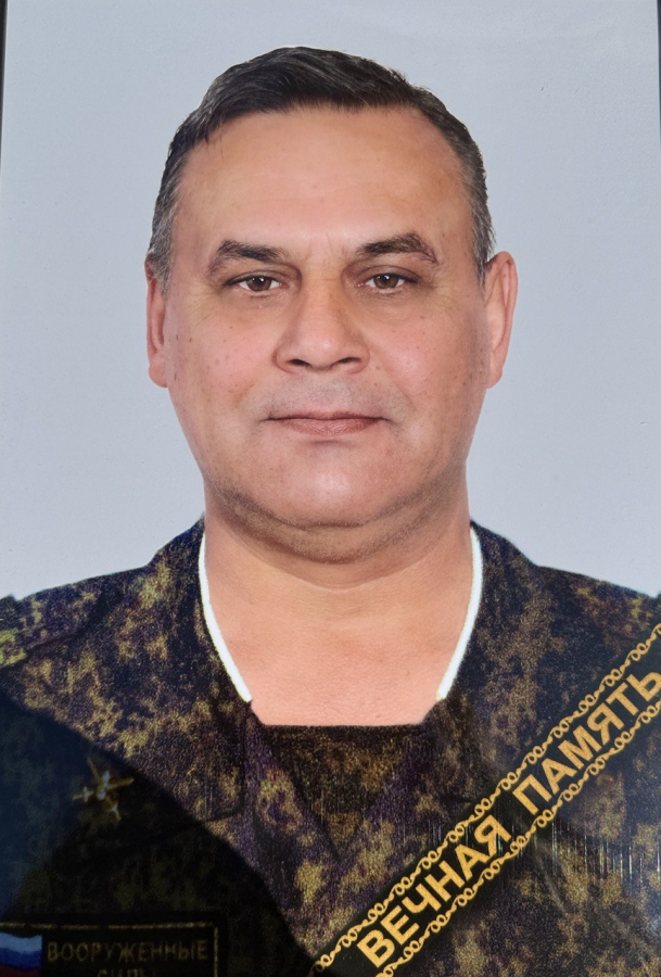 В Красном Куте простились с погибшим в СВО командиром взвода