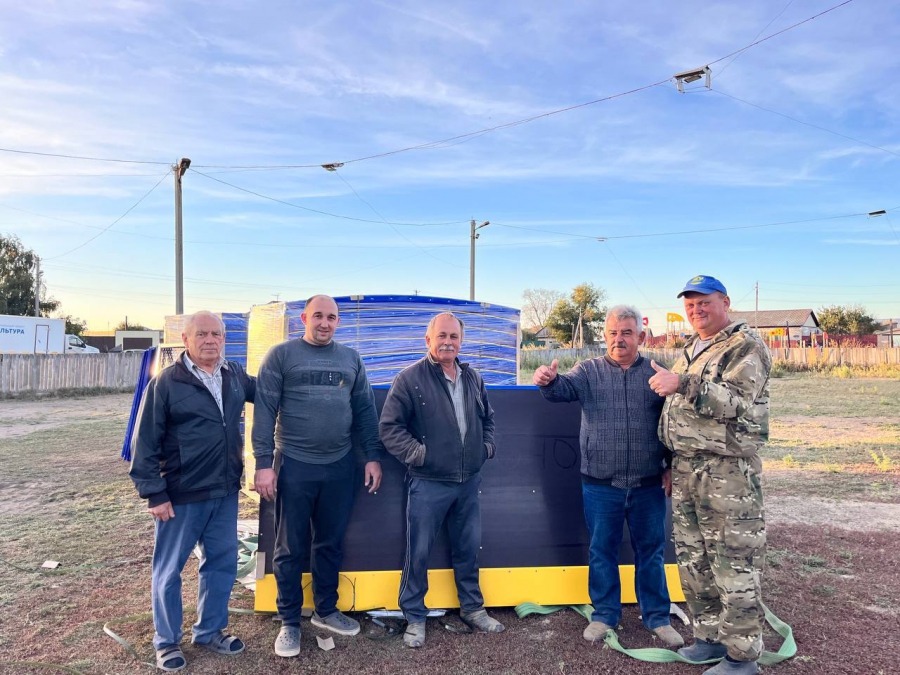 В Мироновке начали строительство хоккейной площадки за 1 млн рублей