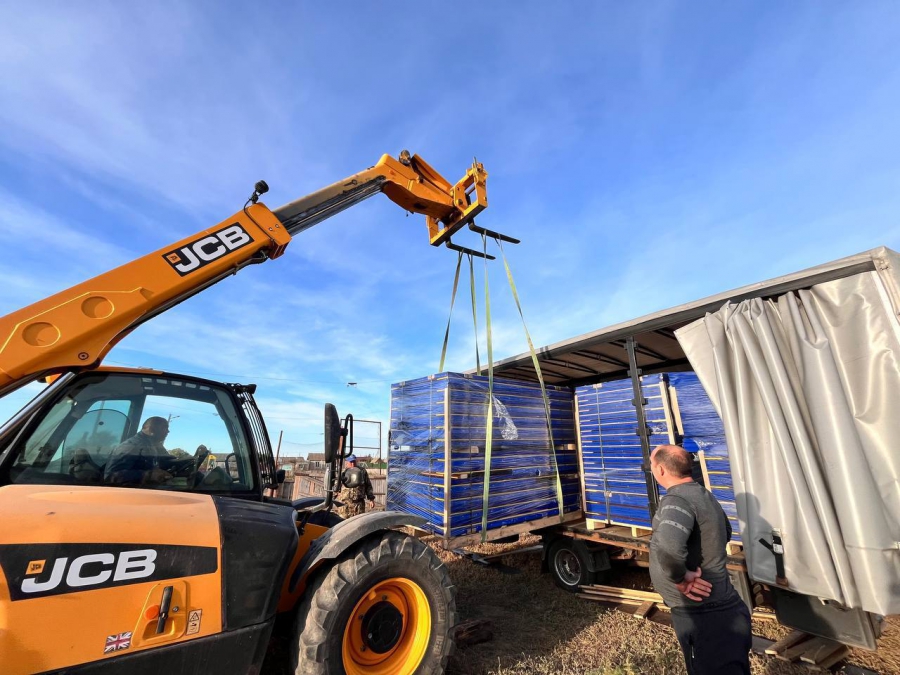 В Мироновке начали строительство хоккейной площадки за 1 млн рублей