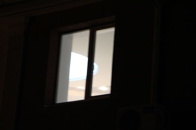 Приставы расклеили объявления о принудительном выселении из таунхаусов