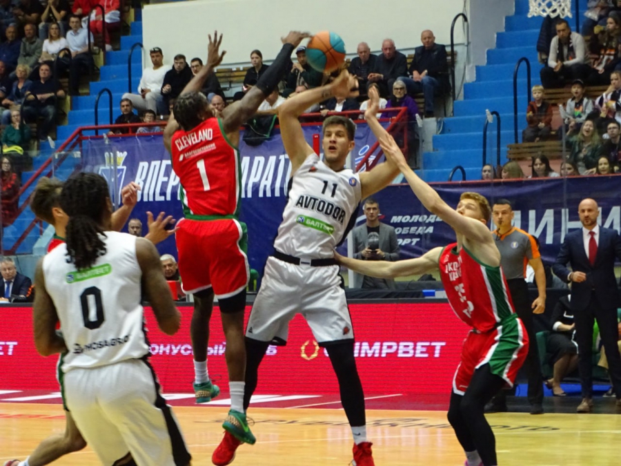 «Автодор» проиграл домашний матч фавориту Лиги