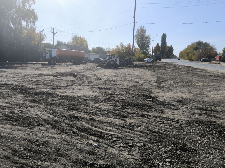 У стелы в Петровске по нацпроекту сделают большой цветник