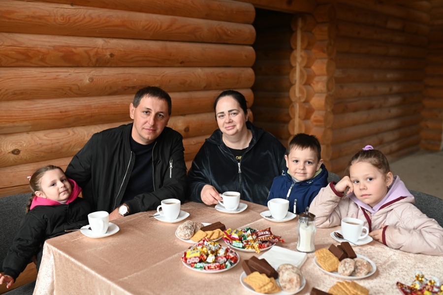 В Энгельсе дом многодетной семьи подключен к сетевому газу в рамках Петербургского международного газового форума
