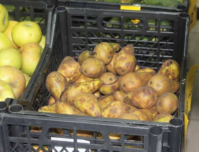 Александр Ландо потребовал закрыть 2 магазина в Саратове