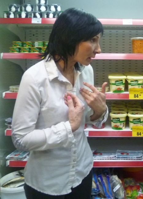 Александр Ландо потребовал закрыть 2 магазина в Саратове