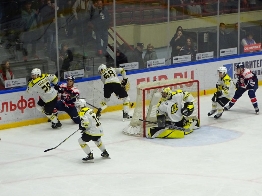 Саратовский «Кристалл» выиграл дерби у пензенцев