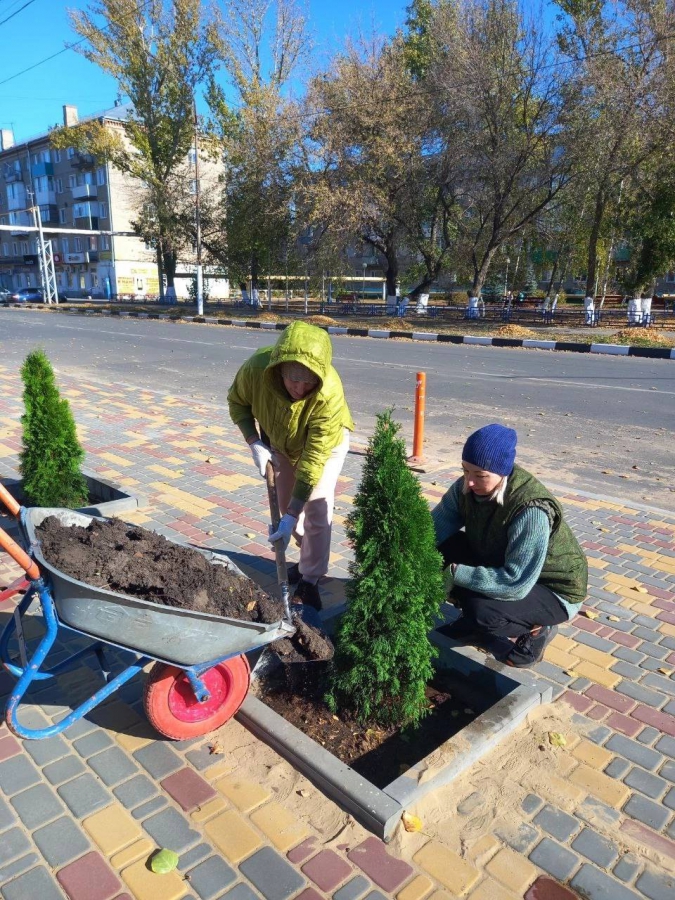 В Калининске по нацпроекту обустроили пространство у центра творчества и досуга
