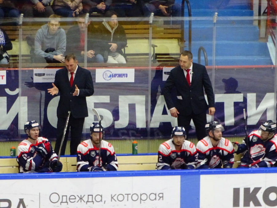 «Кристалл» забросил пять шайб в ворота «Звезды»