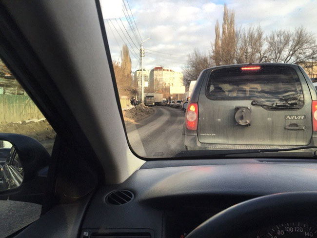 На Стрелке ДТП с большегрузом затрудняет движение